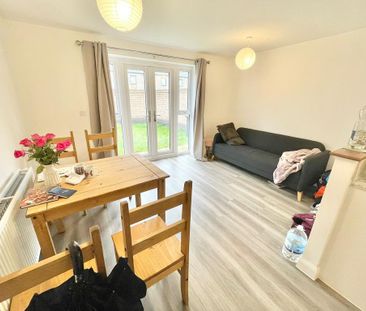 1 bedroom in a house share to rent - Photo 5