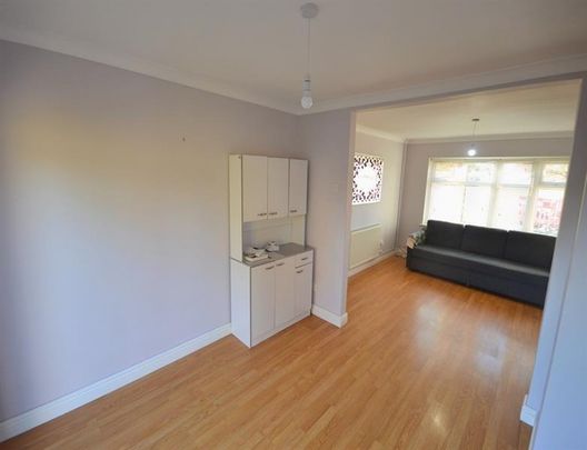 3 Bedroom Terraced To Let - Photo 1