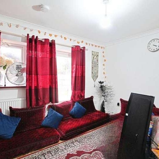 Princes Park Close, Hayes, UB3 - Photo 1