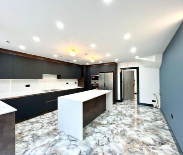 6 bedroom semi-detached house to rent - Photo 5