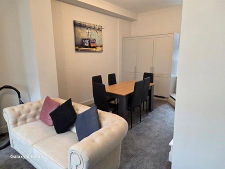 7 bedroom terraced house to rent - Photo 2