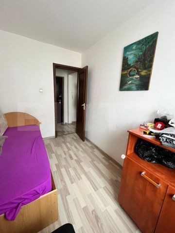 Apartament 3 camere, etaj 2, zona Lama - Fotografie 5