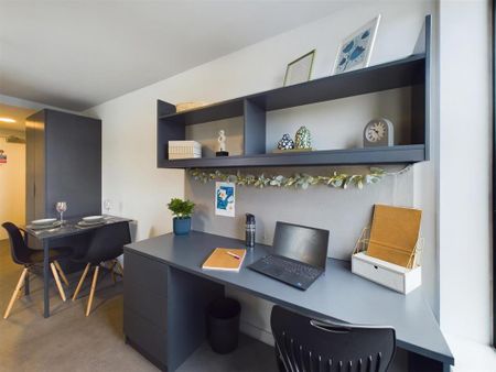 Studio to rent - Photo 5