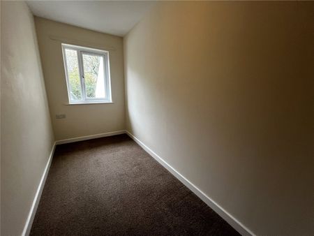 Aspen Grove, Fremington, Barnstaple, Devon, EX31 - Photo 3