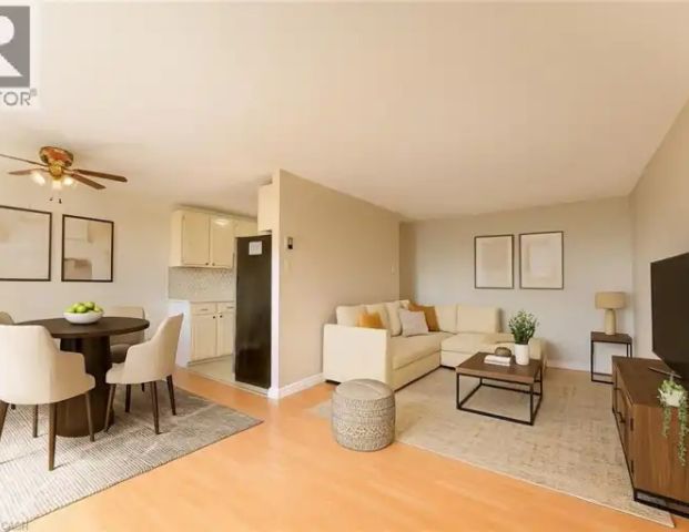30 AVALON Place Unit# 211 | 30 AVALON Place Unit# 211, Kitchener - Photo 1