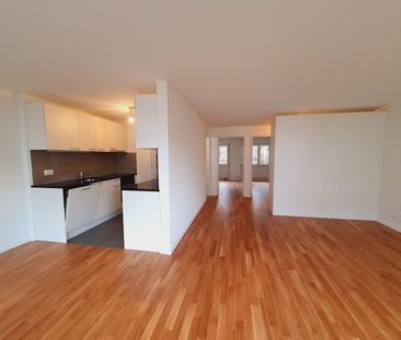 Helle 3.5-Zimmer-Wohnung mit Balkon - Foto 3