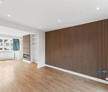 3 bedroom terraced house to rent - Photo 5