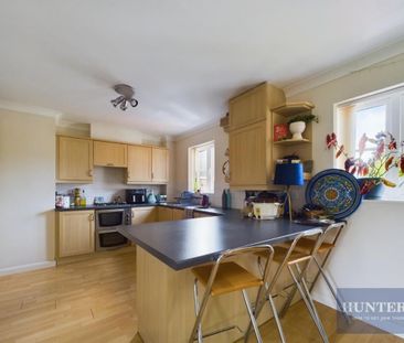 Wade Court, Hatherley - Photo 4