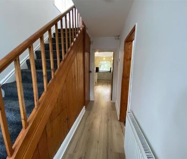 3 bedroom private hall to rent - Photo 1