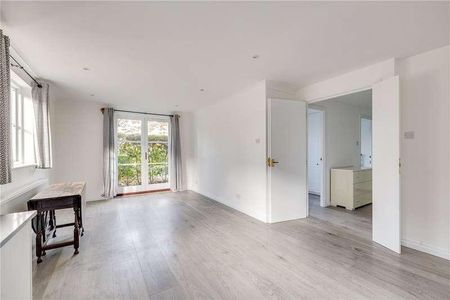 Brompton Park Crescent, London, SW6 - Photo 2