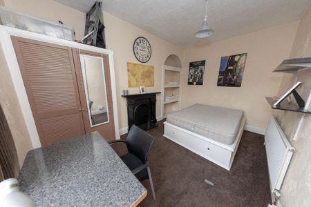 5 bedroom house to rent - Photo 3