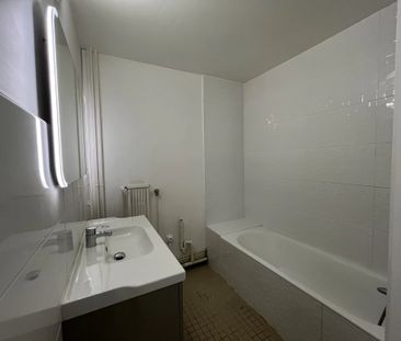 Location Appartement 3 pièces 71m² VALENCE 26000 - Photo 3