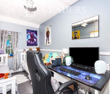 2 bedroom semi-detached house to rent - Photo 3