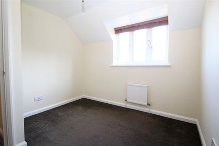 Ripley Close, High Wycombe - Photo 2