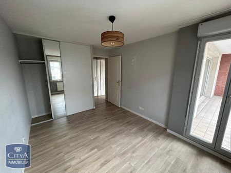 Location Appartement 2 pièces 47m² LILLE 59000 - Photo 4