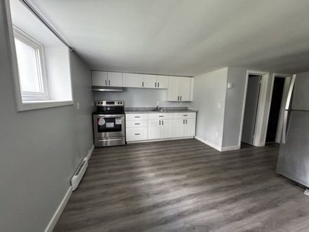 12 Garden St, Unit 9, Lansdowne, ON - Photo 5