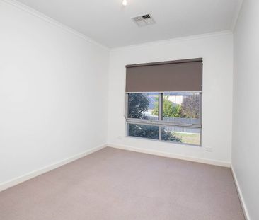 Modern Townhouse - Beach & Henley Square Close By - Photo 1