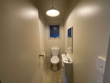 Easy Mahora living - Photo 5