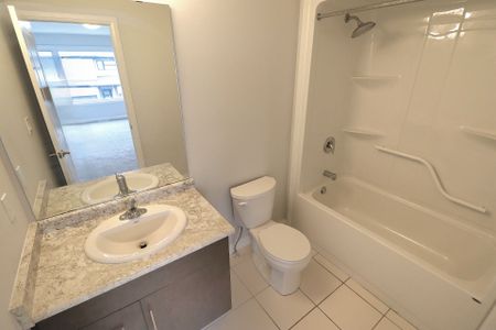 For Lease - 4552 Portage Road Unit# 24, Niagara Falls, Ontario - Photo 5