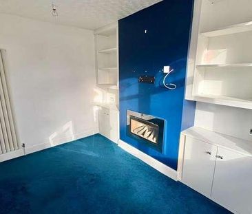 The Broadway, West Bromwich, B71 - Photo 1