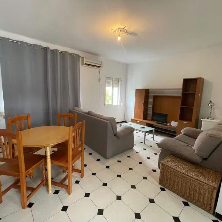 Calle López de Gomara, Sevilla, Andalusia 41010 - Foto 1