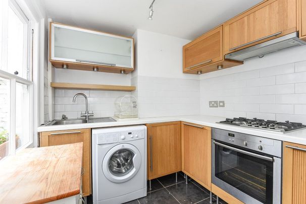 Chancery Lane, Beckenham BR3 - Photo 1