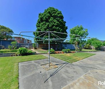 Spacious Family Home in a Convenient Claremont Location - Photo 1