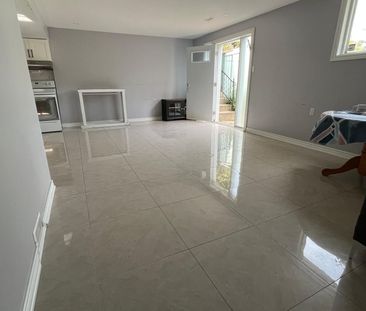 For Lease - 617 West 5th Street, Hamilton, Ontario - Photo 1