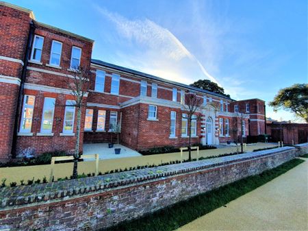 Royal Haslar, Gosport - Photo 3