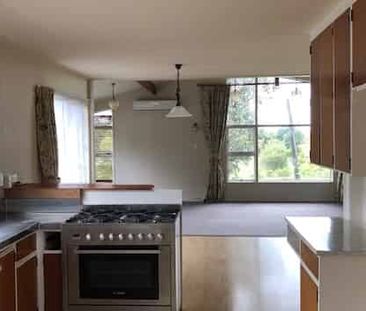 Easy living in a great location - Photo 4