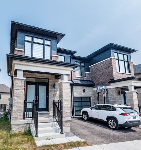 For Lease - 2921 Nakina Street, Pickering, Ontario - Photo 2