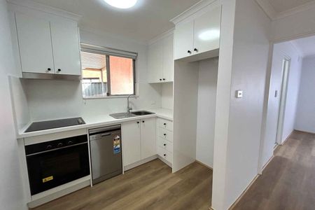 Choice of Two Newly Renovated One Bedroom Units! - Photo 2