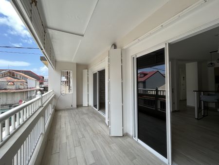 Location Appartement 2 pièces 47m² POINTE A PITRE 97110 - Photo 5
