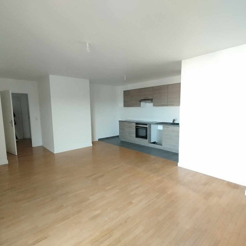 Location Appartement 3 pièces 66m² NANTERRE 92000 - Photo 1