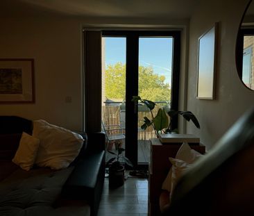 1 Bed Flat, Satchwell Road, E2 - Photo 1