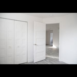 Bachelor 2 Chambres à Coucher - Photo 2