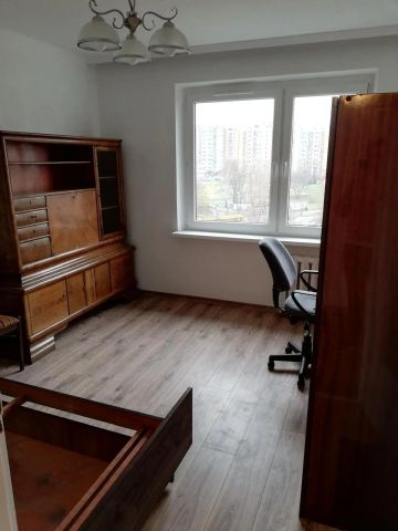 Komfortowe 3 pokoje 6 piętro balkon, z parkingiem (Katowice, Muchowiec, Graniczna)InformacjeKatowice, Muchowiec, Graniczna - Zdjęcie 4