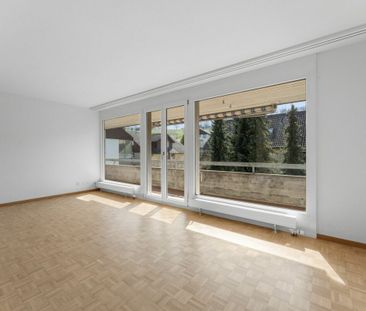 Grosszügige 4.5-Zimmerwohnung mit Balkon an zentraler Lage - Photo 6