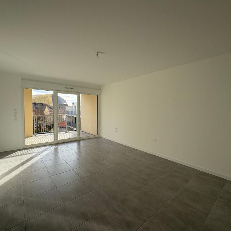 Location Appartement 4 pièces 91m² LA ROCHELLE 17000 - Photo 1