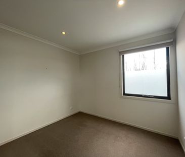 29 Faggs Place, Geelong - Photo 4