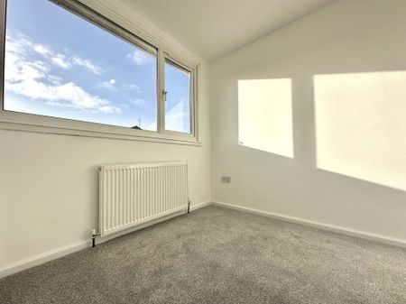 Heathmere Drive, Birmingham, B37 - Photo 4