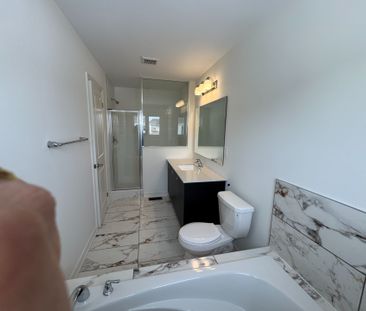 For Lease - 108 Sanderson Drive, Kawartha Lakes, Ontario - Photo 5