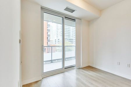 For Lease - 50 Dunfield Avenue Unit# 518, Toronto, Ontario - Photo 4