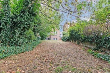 2 bedroom ground floor flat to rent - Photo 2