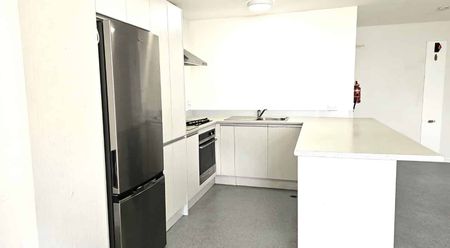 Sussex 9-22 - Photo 4