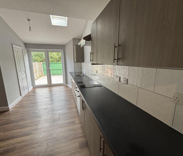 2 bedroom house - end terrace to rent - Photo 4