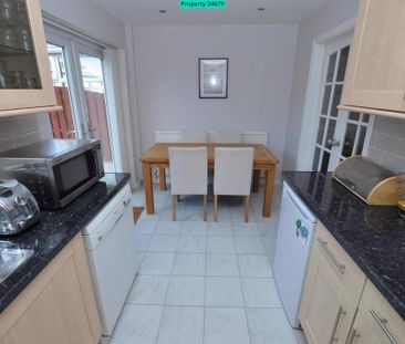 2 bedroom semi-detached house to rent - Photo 4