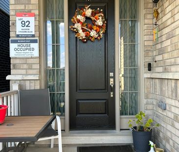 For Lease - 7 Phoenix Boulevard, Barrie, Ontario - Photo 2