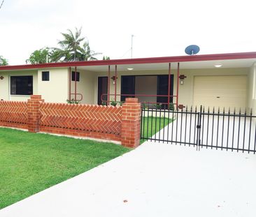 66 Hannam Street, Westcourt QLD 4870 - House For Rent | Domain - Photo 5