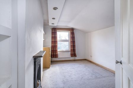 2 bedroom maisonette to rent - Photo 5